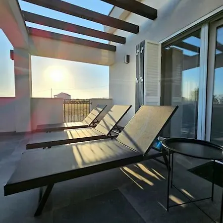 Gidas Retreat - Family With Gym, Hot Tub, Bbq * Radovin