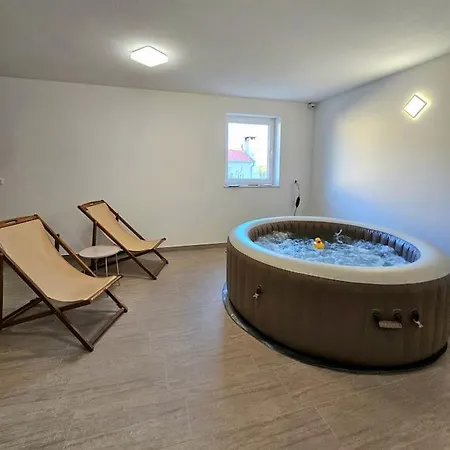 Σπίτι διακοπών Gidas Retreat - Family With Gym, Hot Tub, Bbq